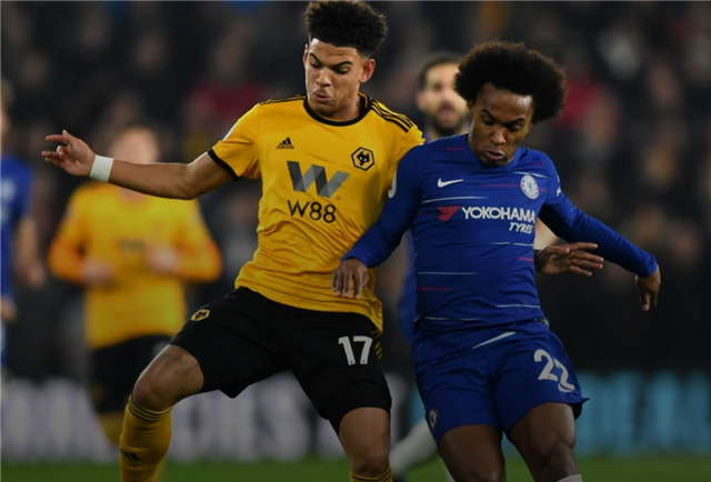 门将扑出关键点球，球迷热议