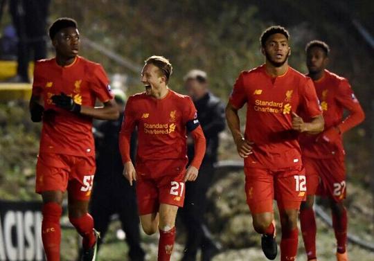 奎因单节21分5助攻0失误创历史，NBA此前仅詹姆斯等3人做到