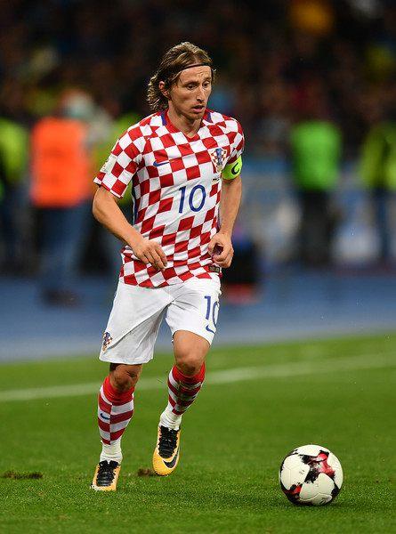 河内公安主帅：上半场我们表现不佳，中场调整后开始掌控比赛