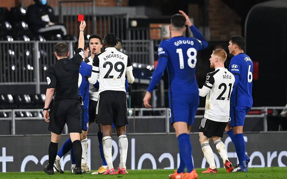 记者：马奎尔、德利赫特、谢什科缺席今日曼联训练