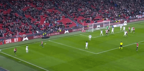 记者：泰山不会放弃成绩搞年轻化，韩鹏明年是否执教还没定