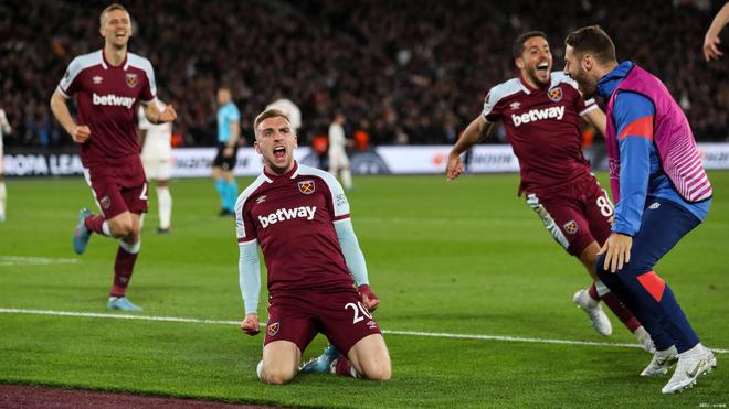 斯洛伐克主帅：意大利拿过六连胜却要去附加赛，这太荒谬了