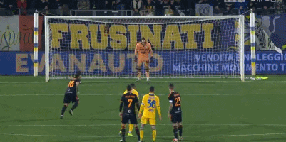 跟队：若输巴萨枪手也非大事，切尔西赛季末才会评估马雷斯卡（队记：即使不敌巴萨和阿森纳也不算大事，切尔西将待赛季结束再评估马雷斯卡）