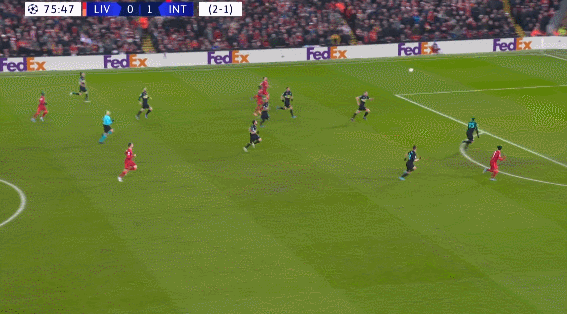 湖人詹姆斯关键时刻命中绝杀